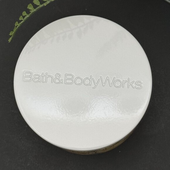 BBW Iced Lemon Pound Cake Bath & Body Works 3 Wick Candle - Picture 8 of 10